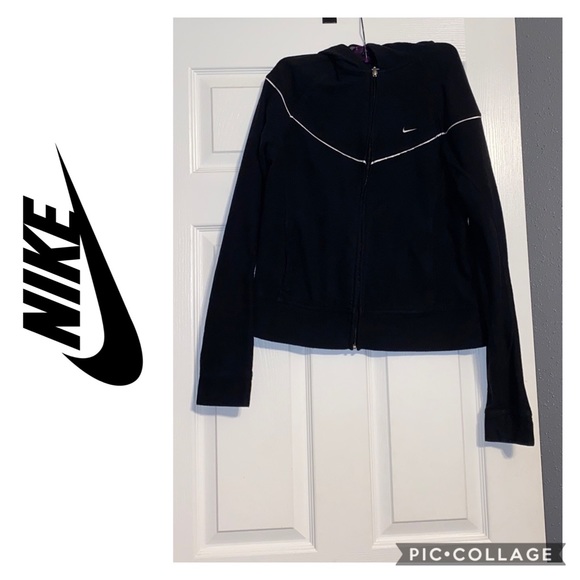 Nike Jackets & Blazers - ♡︎ 𝙽𝚒𝚔𝚎 𝙱𝚕𝚊𝚌𝚔 𝙹𝚊𝚌𝚔𝚎𝚝